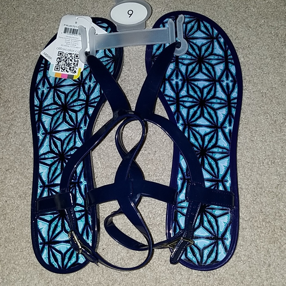 T-Strap Jelly Sandals NEW - Picture 2 of 5